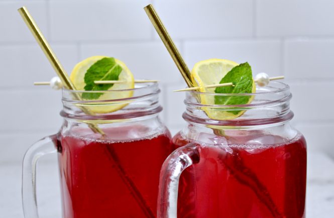 Sparkling Grapefruit-Pom Mocktail